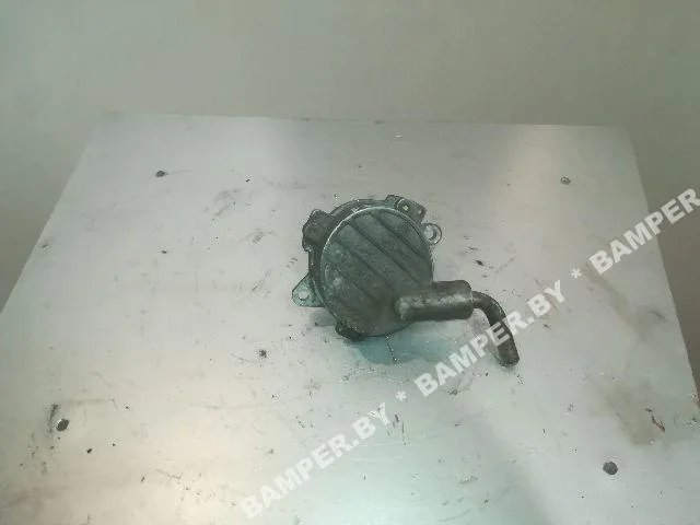 Насос вакуумный к Mercedes E, 2002 г.