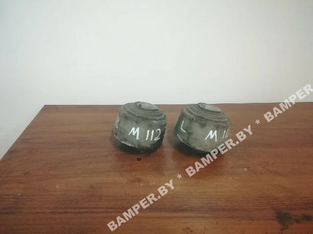 Подушка крепления двигателя к Mercedes S, 2002 г.