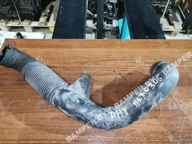 Патрубок воздушного фильтра к Peugeot 306, 2002 г.