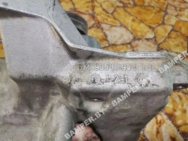 Кронштейн компрессора кондиционера к Opel Sintra, 1999 г.