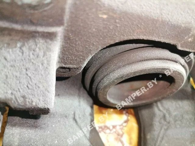 Суппорт передний правый к Renault Laguna, 2004 г.