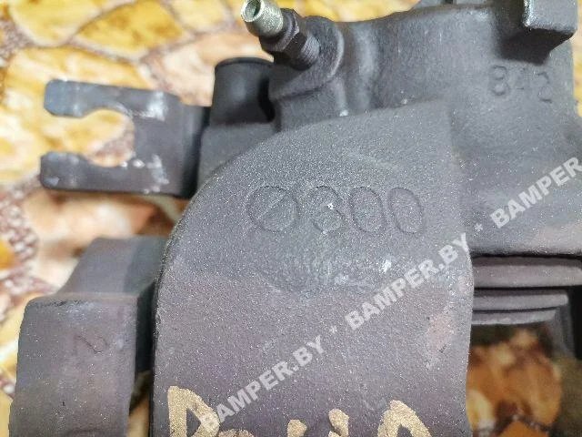 Суппорт передний правый к Renault Laguna, 2004 г.