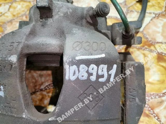Суппорт передний левый к Renault Laguna 2, 2004 г.