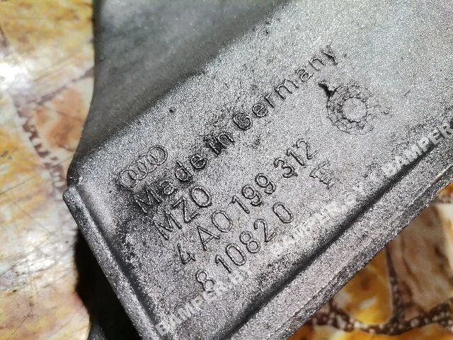 Кронштейн двигателя к Audi 100, 1996 г.