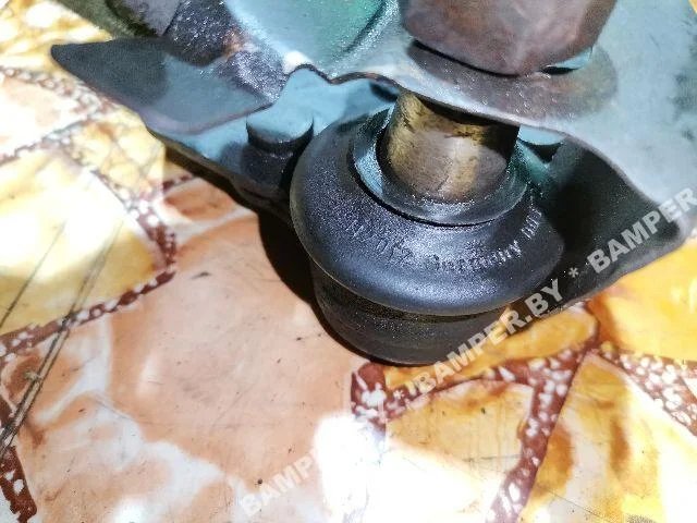 Рычаг передний левый к Renault Trafic, 2004 г.