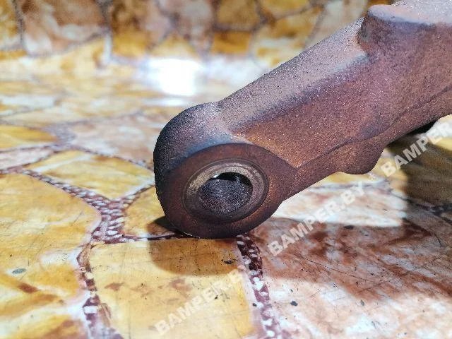 Кулак поворотный правый к Nissan Primastar, 2004 г.