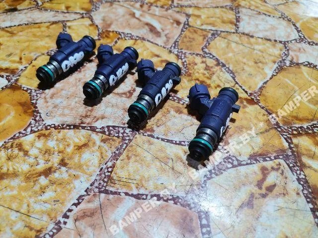 Форсунка к Nissan Primera, 2005 г.