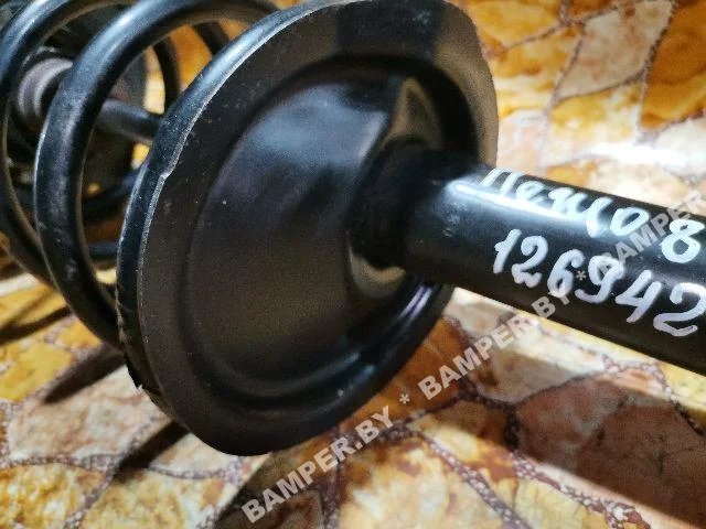 Стойка передняя правая к Fiat Ulysse, 2000 г.
