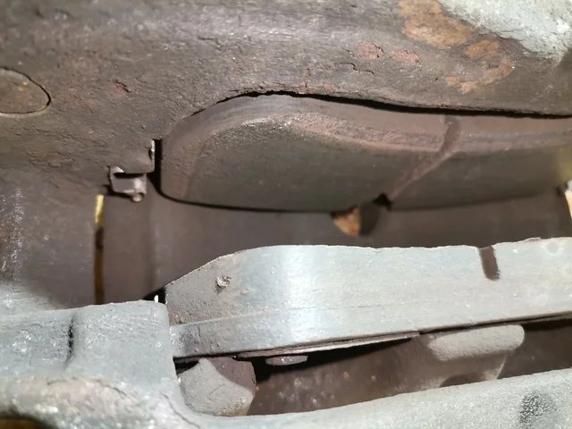 Суппорт передний правый к Volkswagen Crafter 2, 2018 г.