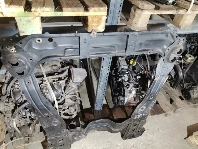 Балка подвески передняя (подрамник) к Peugeot Expert 2, 2007 г.