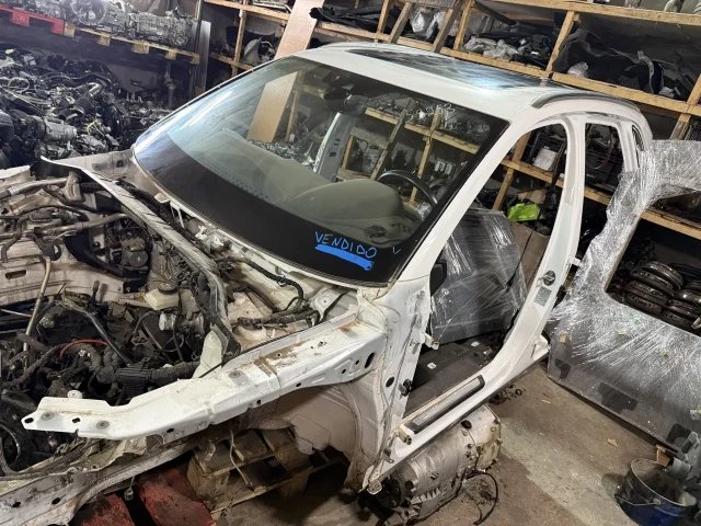 Стойка кузовная центральная левая к Audi Q3, 2021 г.