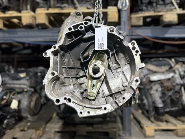 КПП механическая (МКПП) к Audi A6, 2000 г.