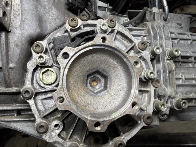 КПП механическая (МКПП) к Audi A6, 2000 г.