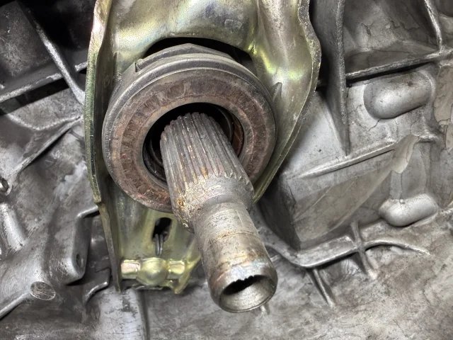 КПП механическая (МКПП) к Audi A6, 2000 г.