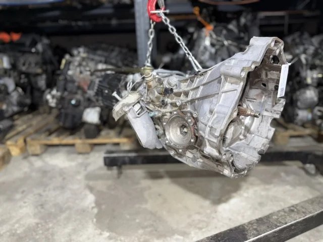 КПП механическая (МКПП) к Audi A6, 2004 г.