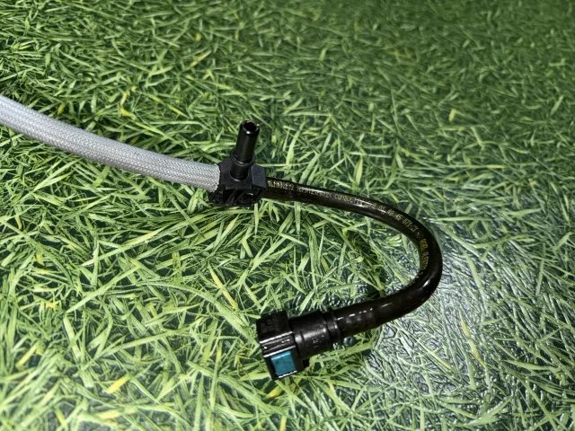 Трубка обратки форсунок к Ford Transit, 2021 г.