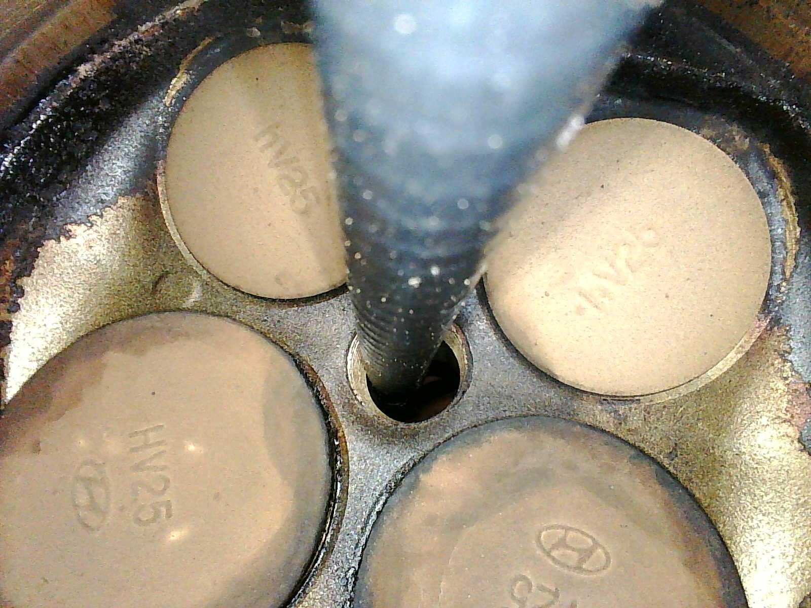 Двигатель к Kia Magentis, 2001 г.