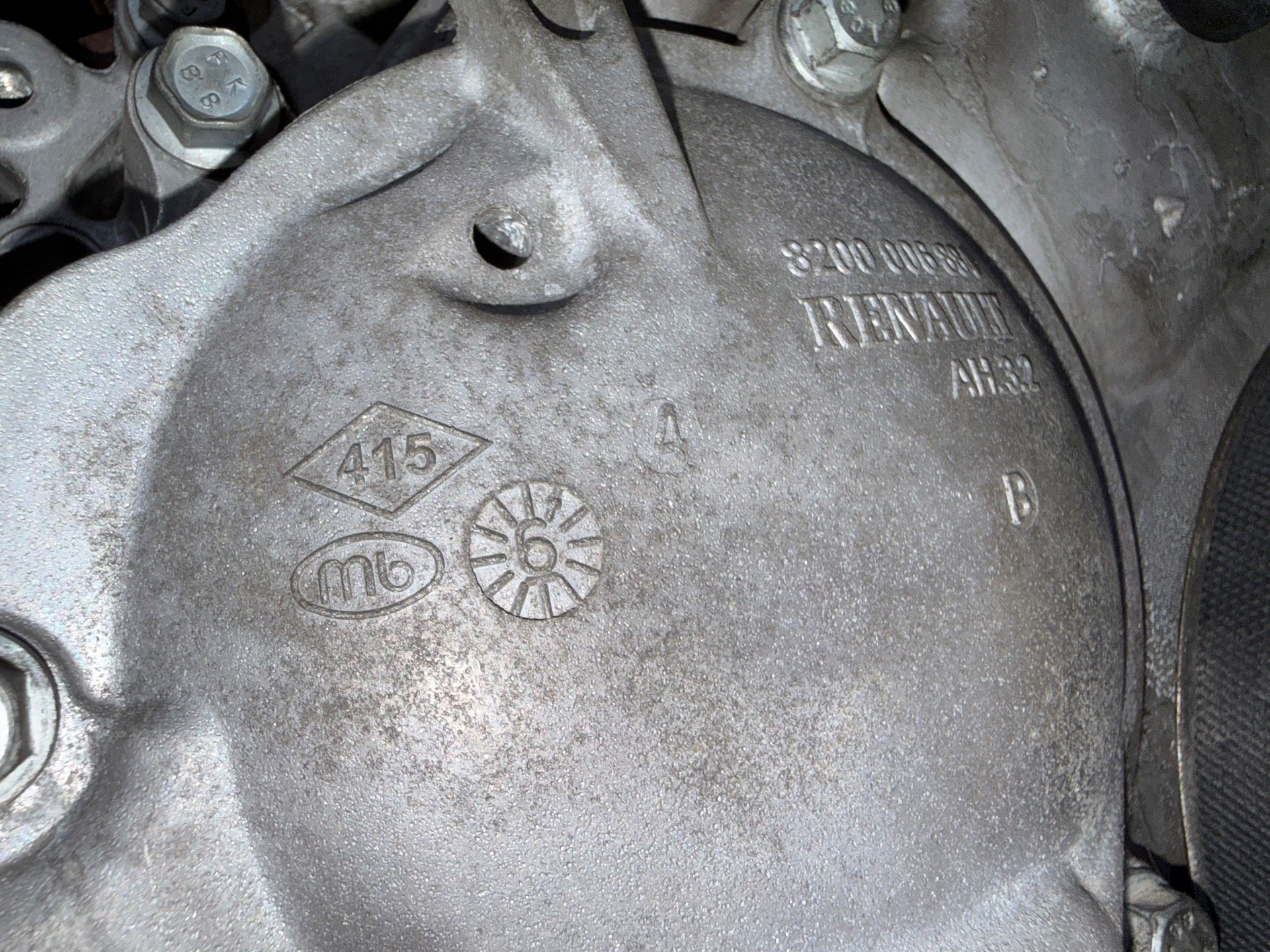 Двигатель к Nissan Interstar, 2006 г.